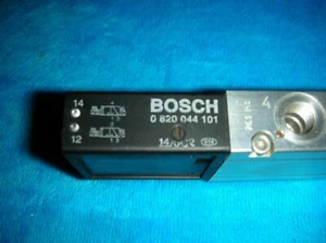2PC BOSCH 0820044101 - Picture 1 of 2