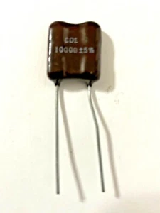 Cornell Dubilier CD30FD103J03 10000pF Mica Capacitor 500V Radial 5% - Picture 1 of 2