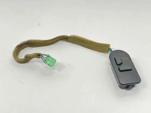 FRONT RIGHT DOOR HEATED SEAT SWITCH CONTROL OEM 15169666 HUMMER H2 2003 - 2007 - Picture 1 of 7