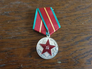 Russia USSR "For 20 Years Impeccable Service" Silver Medal - Picture 1 of 2