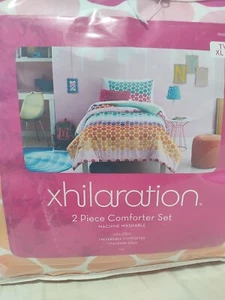 😍Xhilaration Polka Dots Comforter Set Twin/XL Twin😍 - Picture 1 of 10
