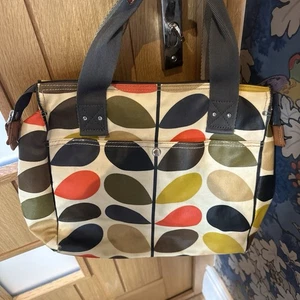 ORLA KIELY Classic Multi Stem Zip Messenger Bag - Picture 1 of 9