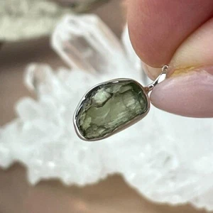 MOLDAVITE Pendant| Raw Moldavite Pendant Gold or Sterling Silver | .5 gram - 1.5 - Picture 1 of 5