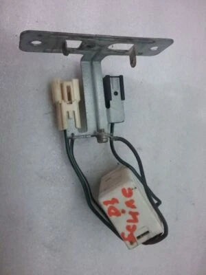 AMPLIFICADOR ANTENA TRASERA MR368387 CUPÉ 2003 MITSUBISHI ECLIPSE HO-74-1P Foto 1 de 4