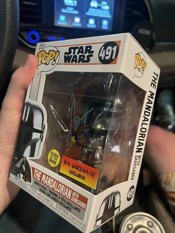 Funko Pop! Star Wars The Mandalorian #491 Autographed Signed Pedro Pascal Cover