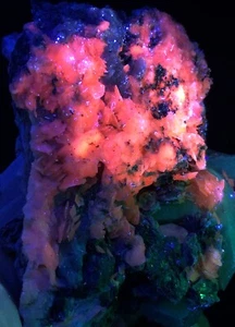 263g Inner skeletal Elestial Candle QUARTZ Crystal&Fluorescent Pink Calcite s661 - Picture 1 of 11