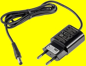 Stabilisiertes 12 V-Netzteil 500mA, 100-240 V/AC, 5,5 x 2,1 mm DC-Stecker, 1,2 m - Bild 1 von 1