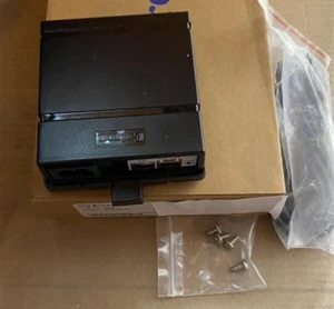 Extron Single Port Power Injector, 60-1233-01 - Picture 1 of 2