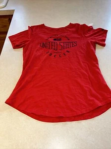 Camiseta Nike Adulto M Roja Deletrea One Nation One Team USNWT Mujer Fútbol - Imagen 1 de 3