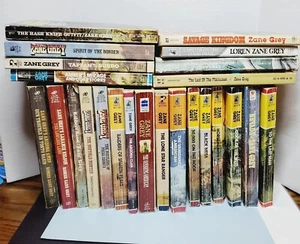 Lot of 24 Zane Grey Western Paperback Books Novels Tonto plainsmen Arizona mesa - Bild 1 von 9