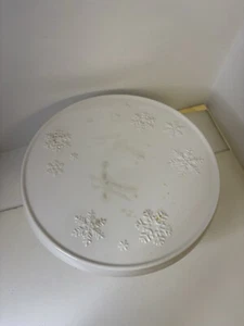 Vintage Hallmark Pedestal Cake Centerpiece Plate White Embossed Snowflakes 10" - Picture 1 of 7