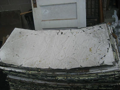 LINDO antigo teto de estanho VITORIANO prensado padrão de coroa de flores FLORAL 24,75 x 48" - Imagem 1 de 4