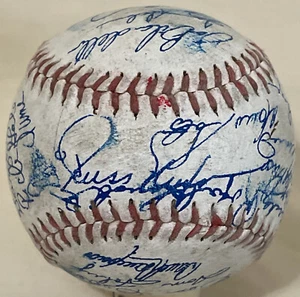 1983 Cincinnati Reds Facsimile Team Signed Baseball - Picture 1 of 6