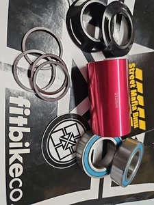 FIT BMX BIKE BB 24mm X MEDIO PEDALIER KIT con ESPACIADOR + ARANDELAS DE CONO NUEVO Fit S&M - Imagen 1 de 6