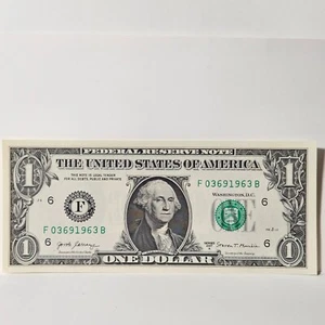 Billete de cumpleaños de $1 billete de un dólar F03691963B sin circular (año final 1963) - Imagen 1 de 1