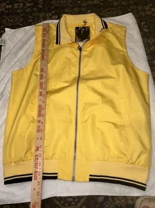 CUTTER& BUCK FULL ZIP LADIES GOLF VEST Medium Yellow WEATHER TECH - Picture 1 of 2