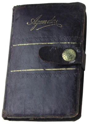 AGENDINA TASCABILE VINTAGE, IN PELLE COLOR MARRONE, MAI USATA  1907 - Immagine 1 di 3