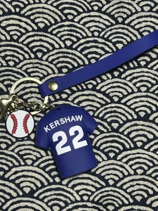 Clayton Kershaw LA Dodgers Durable 3D Vinyl Gold Jersey Keychain w/ Baseball Tag - Picture 1 of 3