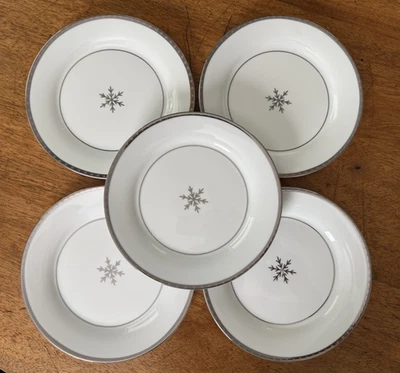 5 Target Artic Solstice Snowflake Gilded Noel Frost Silver 9" Salad Plates 2011 - Image 1 of 4