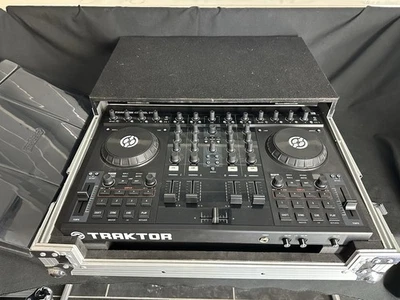 Native Instruments Traktor Kontrol S4 MK1 DJ Controller Midi Plattenspieler - Bild 1 von 4
