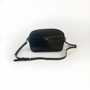 Michael Kors Jet Set Black Pebbled Leather Crossbody - Picture 1 of 10