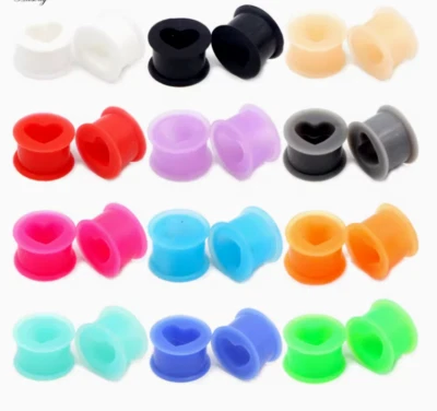 1pc 6mm - 25mm Love Heart Shaped Silicone Stretcher Earing Flesh Tunnel Ear plug - Image 1 of 4