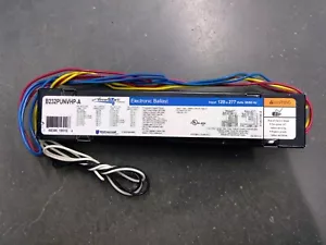 Balastro Lámpara Universal / Tríada B232PUNVHP-A 120-277V 1-2 T8 **Envío Gratis** - Imagen 1 de 3