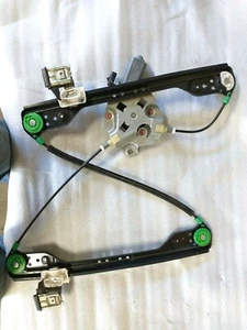 2005-2010 CHRYSLER 300 DODGE CHARGER FRONT RIGHT PASSENGER SIDE WINDOW REGULATOR - Picture 1 of 4