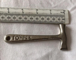 Walkers Miniatur Gusseisen Kaffeehammer Vintage guter Zustand - Bild 1 von 4