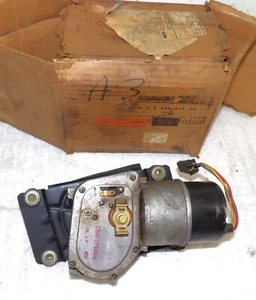 1965-1968 Custom Galaxie 500 XL LTD 7-Litre NOS 2-SPEED WINDSHIELD WIPER MOTOR - Foto 1 di 7