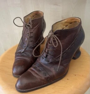 VINTAGE ITALIAN - NELLO NEMBRO LEATHER ANKLE BROGUE BOOTS - SZ 38 - Picture 1 of 11