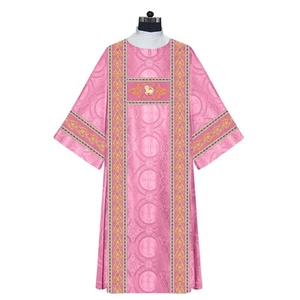 Elegant Dalmatic Vestment with Embroidered Lamb Motif and Ornate Orphrey - Picture 1 of 16
