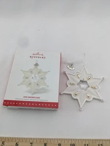 Hallmark Keepsake 2015 Snowflake Ornament Porcelain Rhinestones Osborn (C3-124) - Picture 1 of 7