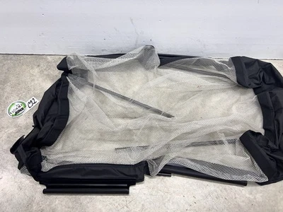 Graco Pack N 游戏围栏夹网眼摇篮插入件和杆 ~ 二手 — 第 1/4 张图片