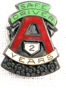 Trucker Driver Safe Driver 2 Year Pin Screw Back Hat Lapel A Insurance Vintage - Picture 1 of 5