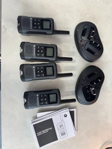 Motorola TLKR T60 (8 Channels) Two Way Radio - Photo 1/3
