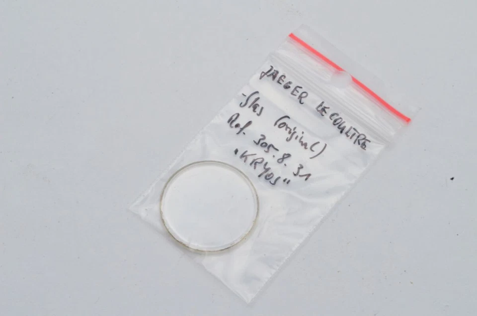 Jaeger LeCoultre Kryos Hommes Quartz Chrono Verre Crystal comme Neuf 305.8.31 - Image 1 of 1