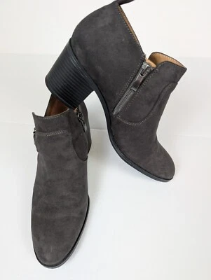 Botas Franco Sarto Para Mujer Talla 8M Halle2 Tacón Bloque Gris Gamuza Hebilla Botín Foto 1 de 4
