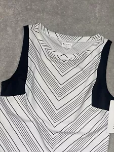 Top de natación ATHLETA Chevron Rashguard blanco y negro S pequeño UPF - Imagen 1 de 7