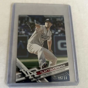 Clayton Kershaw blue /10 Topps mini 2017  - Picture 1 of 2