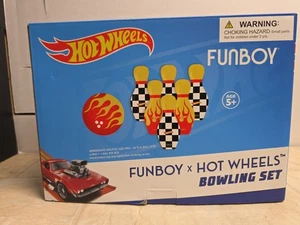 Bowling Hot Wheels x prendedores inflables FUNBOY 26" bola 24" D para patio trasero gigante para niños - Imagen 1 de 8