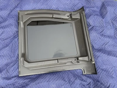 Съемная крыша небесная панель задняя пассажирская для 2025 Hummer EV - Изображение 1 из 4