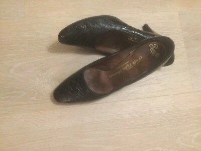 Sake Fifth Avenue Alligator Vintage Foto 1 de 4