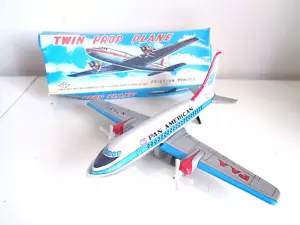 Aereo Twin Prop vintage anni 70 latta frizione alimentato Giappone n.1785 - con scatola - Foto 1 di 5
