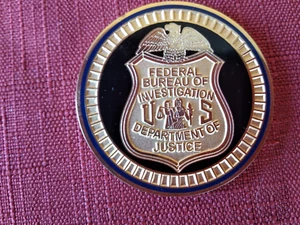 FEDERAL BUREAU OF INVESTIGATION DEPARTMENT OF JUSTICE CHALLENGE COIN - Picture 1 of 2