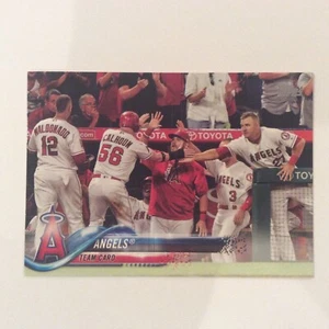 Tarjeta del equipo 2018 Topps #119 Angels - Imagen 1 de 2