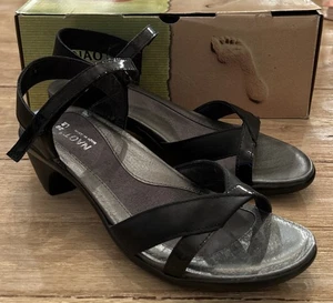 Naot 40013 Cheer Sandalette schwarz Absatz 39 / 8 Lack Riemchen - Bild 1 von 6