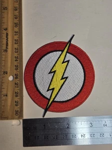 The Flash - Classic Lightning Bolt Logo - Embroidered Iron on Patch - Picture 1 of 7
