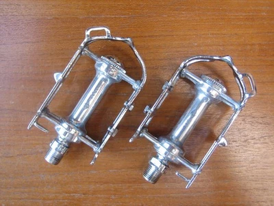 Pedales de pluma de punta larga Campagnolo Nuovo Record de primera generación, lazo con correa para el dedo del pie Foto 1 de 4