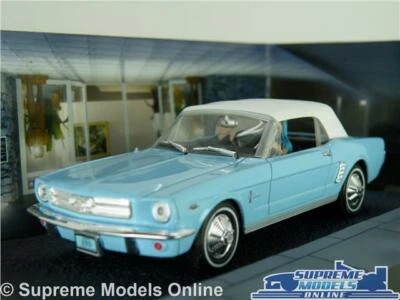 FORD MUSTANG MODEL CAR JAMES BOND THUNDERBALL FILM CONVERTIBLE 1:43 SCALE IXO K8 - Image 1 of 4